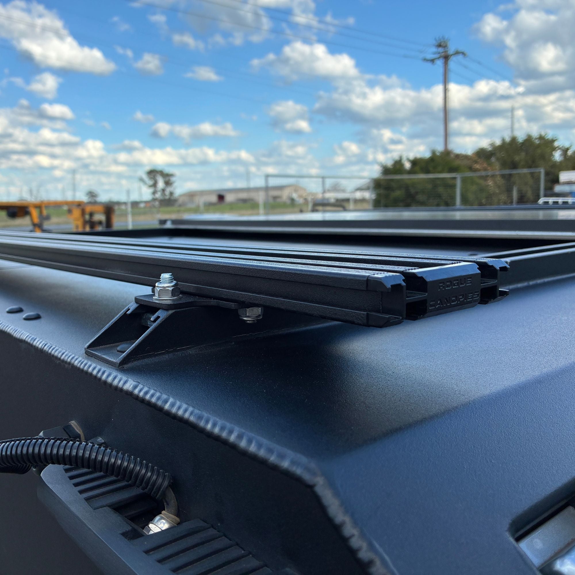 Rogue Canopy Roof Bar Slim